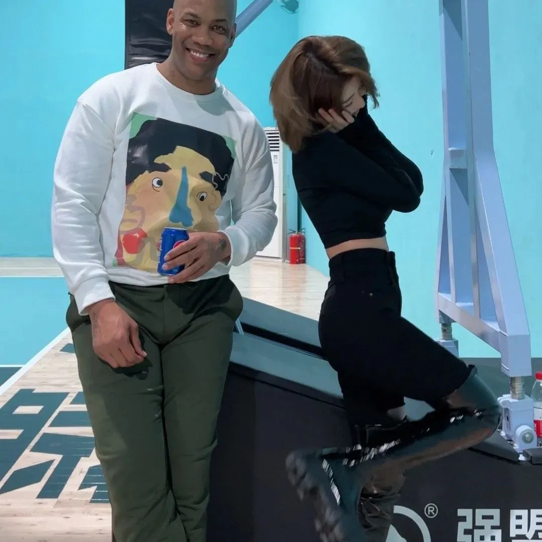 某音网红聂小雨，墙外720P