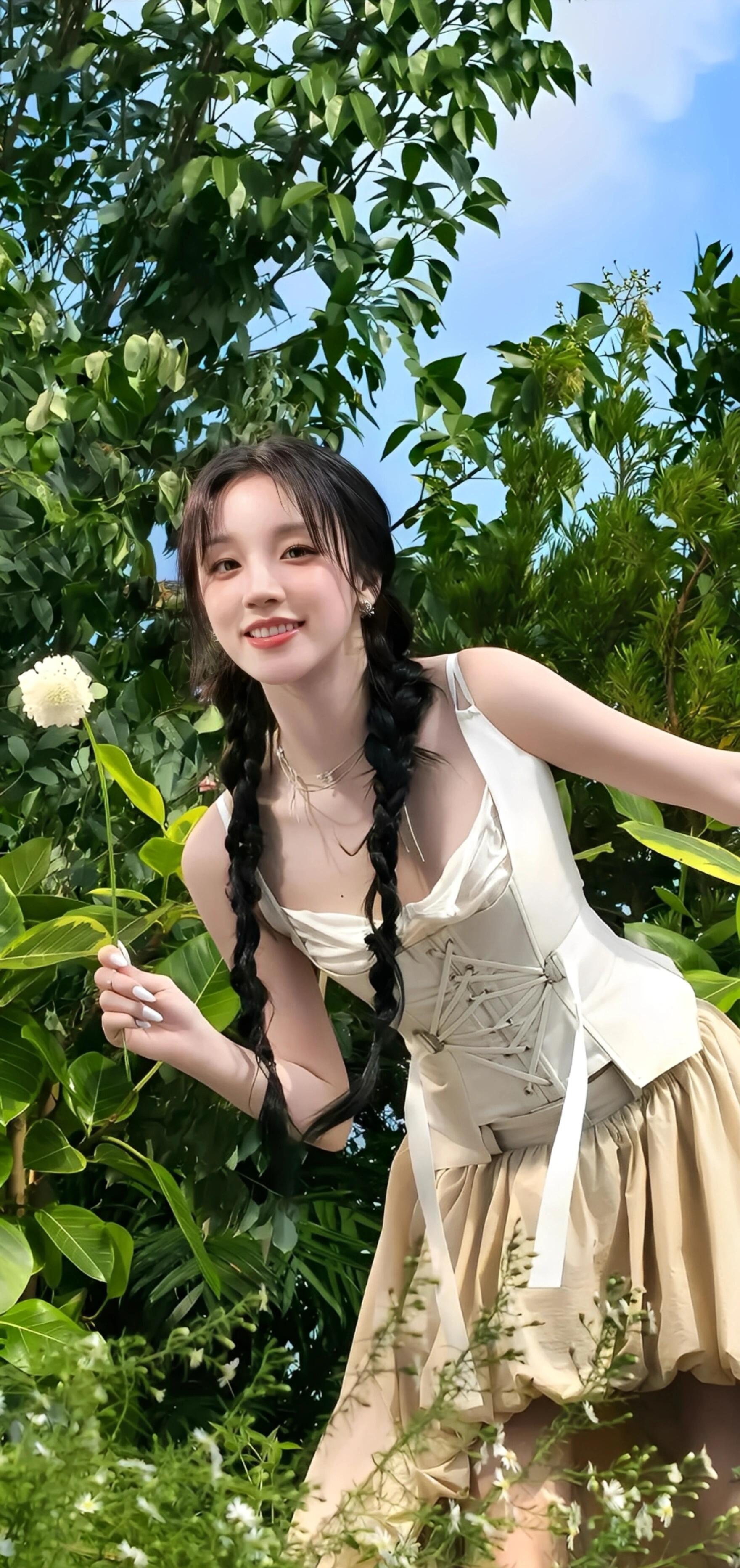 𝗦𝗵𝗮𝗿𝗲｜宋雨琦高清全屏壁纸